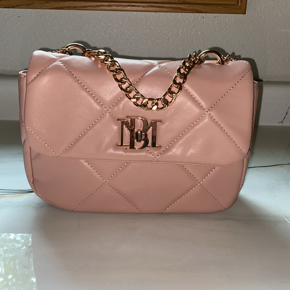 Badgley Mischka small chain crossbody bag with big diamond quilting 2 way blush